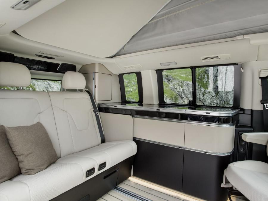 Интерьер Mercedes-Benz Marco Polo 250 BlueTEC (W447) 2015 года  (фото 7 из 32)